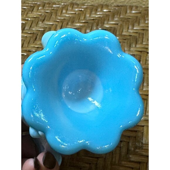 Fenton Blue Slag Hankerchief Ruffled Edge Art Glass Vase - Picture 6 of 8